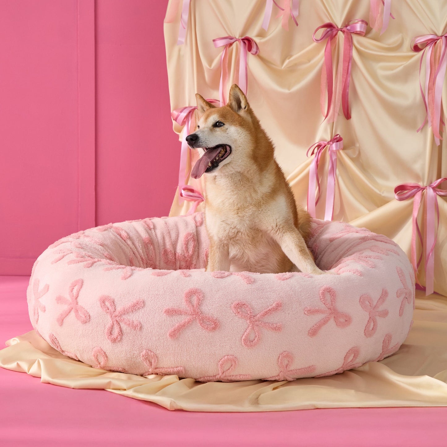Aurests Donut Dog Bed