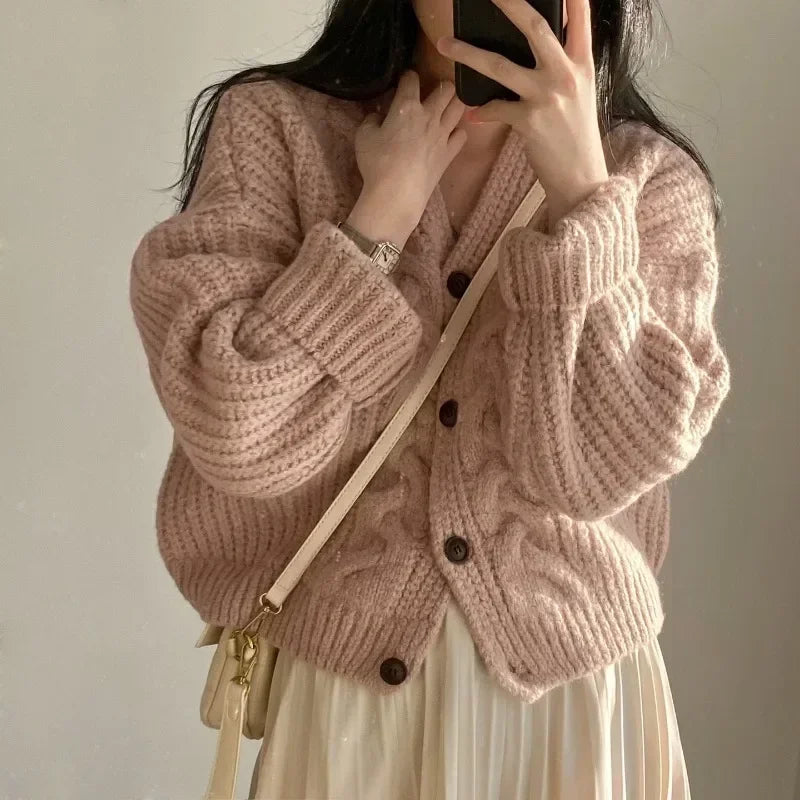 2024 French Retro Twist Cardigan Sweater Women Spring and Autumn New Gentle Sle Lazy Loose V-neck All-Match Knitted Outerwear