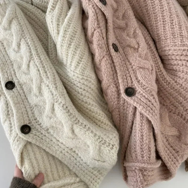 2024 French Retro Twist Cardigan Sweater Women Spring and Autumn New Gentle Sle Lazy Loose V-neck All-Match Knitted Outerwear