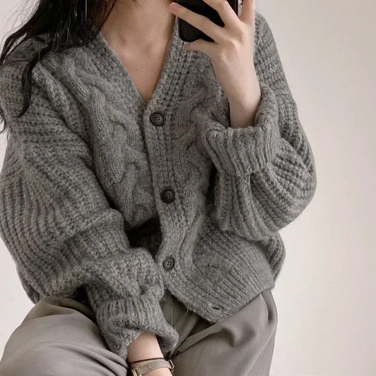 2024 French Retro Twist Cardigan Sweater Women Spring and Autumn New Gentle Sle Lazy Loose V-neck All-Match Knitted Outerwear